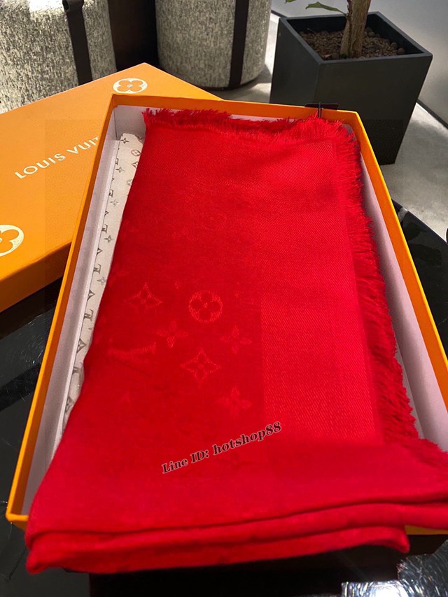 LV專櫃新品路易威登暗紋提花Monogram圖案時尚大方巾 mmyj1589